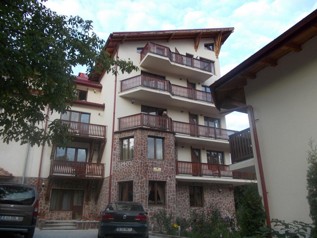 Hotel Esprit Брашов Екстериор снимка