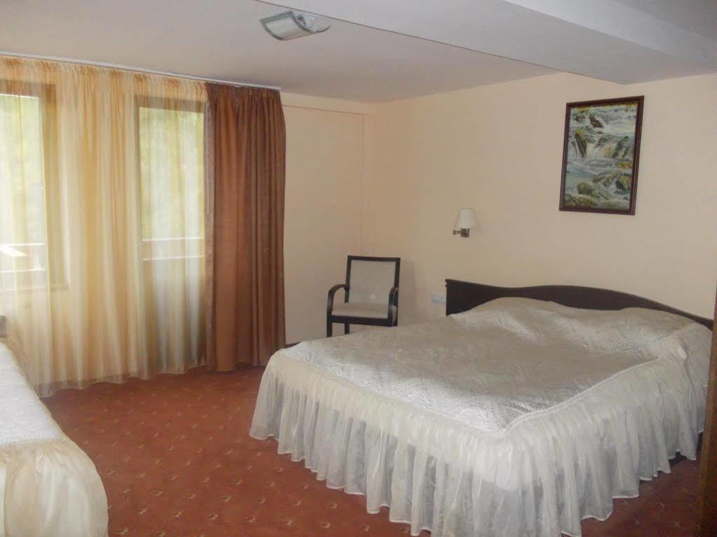 Hotel Esprit Брашов Екстериор снимка