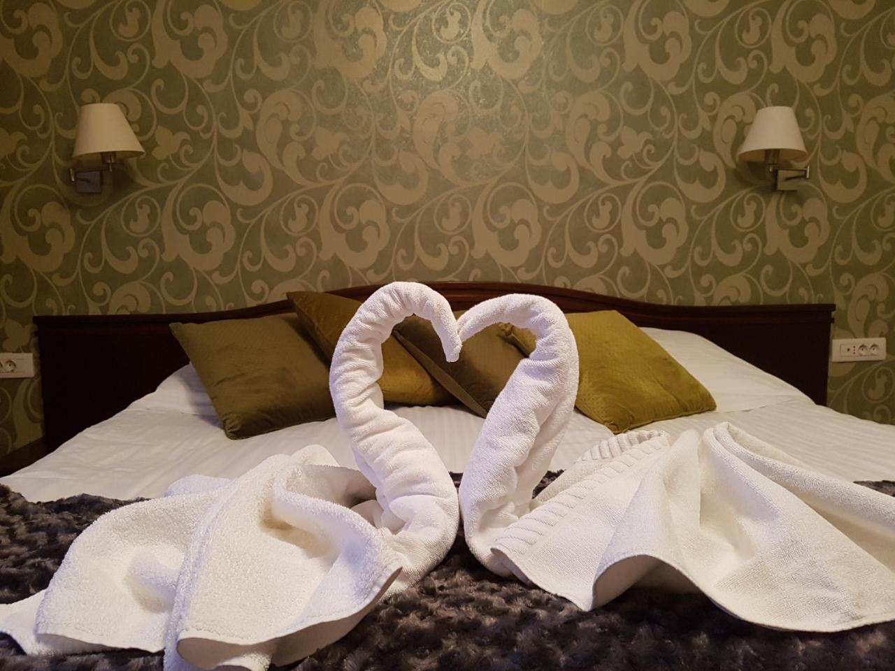 Hotel Esprit Брашов Екстериор снимка